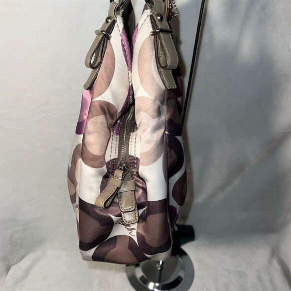 Coach Maggie Signature Multicolor Shoulder Bag Women's Handbag - Picture 5 of 15